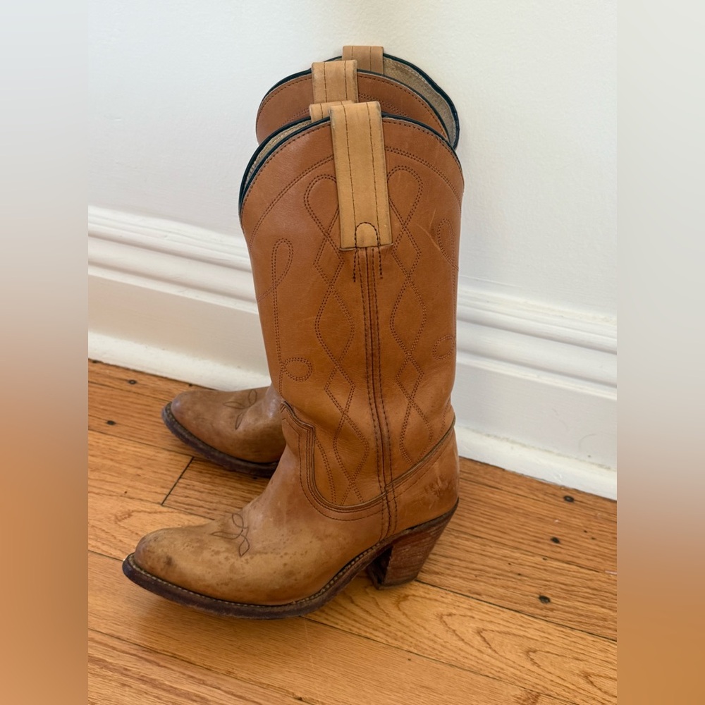 Frye Vintage Women's Tan Leather Cowboy Boots size 6